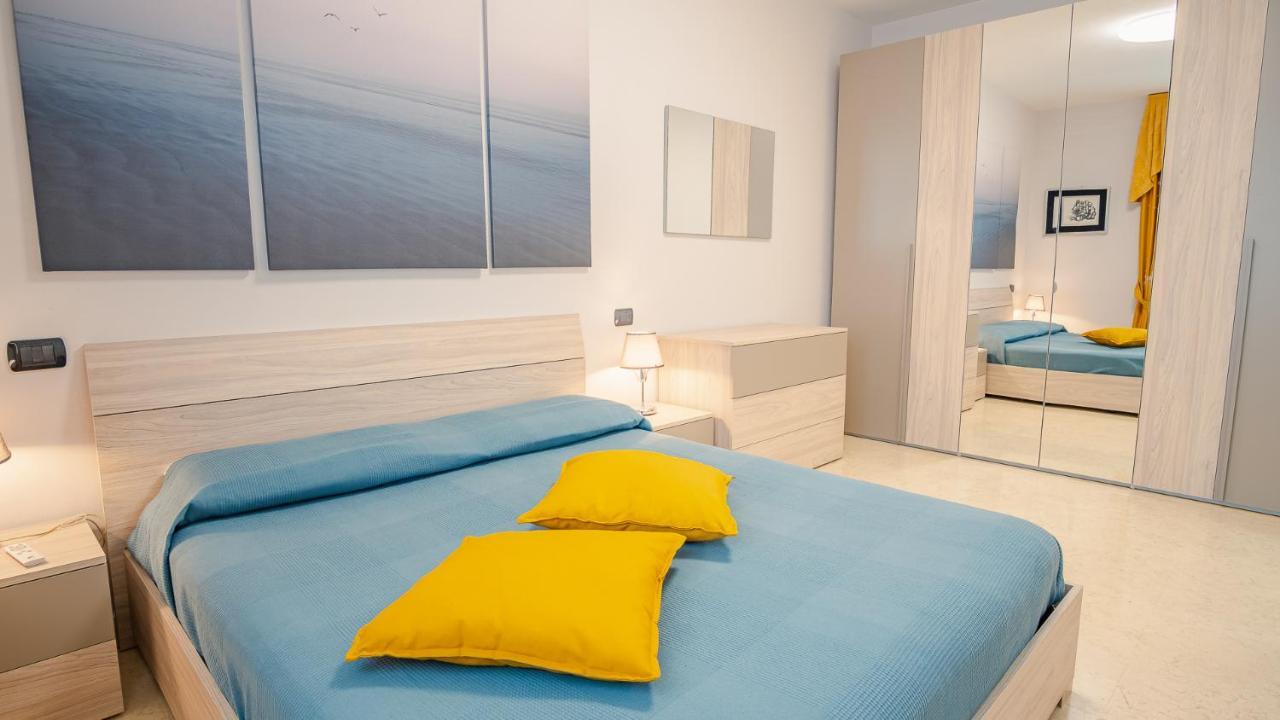 Relais Du Lac Loft - Italian Homing Дезенцано-дель-Гарда Екстер'єр фото