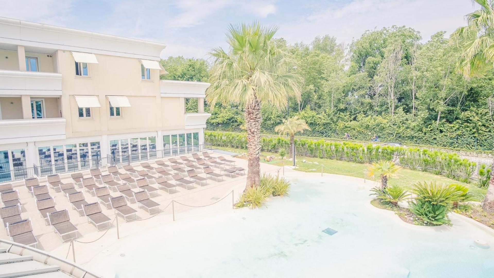 Relais Du Lac Loft - Italian Homing Дезенцано-дель-Гарда Екстер'єр фото